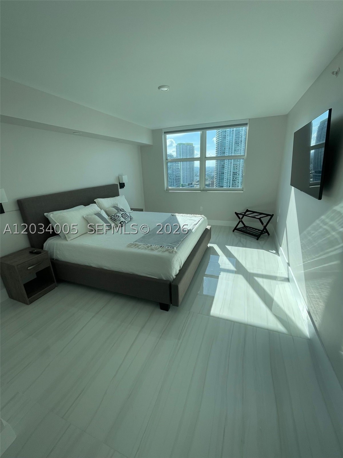 BRICKELL ON THE RIVER N T - Residential Lease