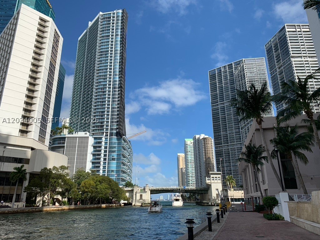 BRICKELL ON THE RIVER N T - Residential Lease