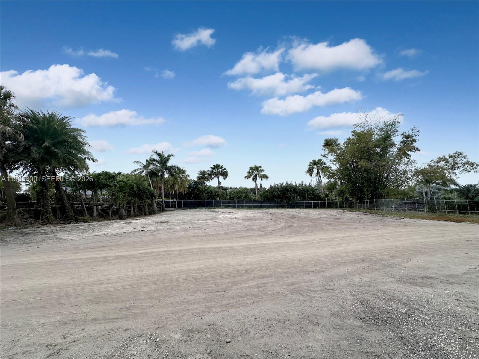 EVERGLADES LAND CO - Land
