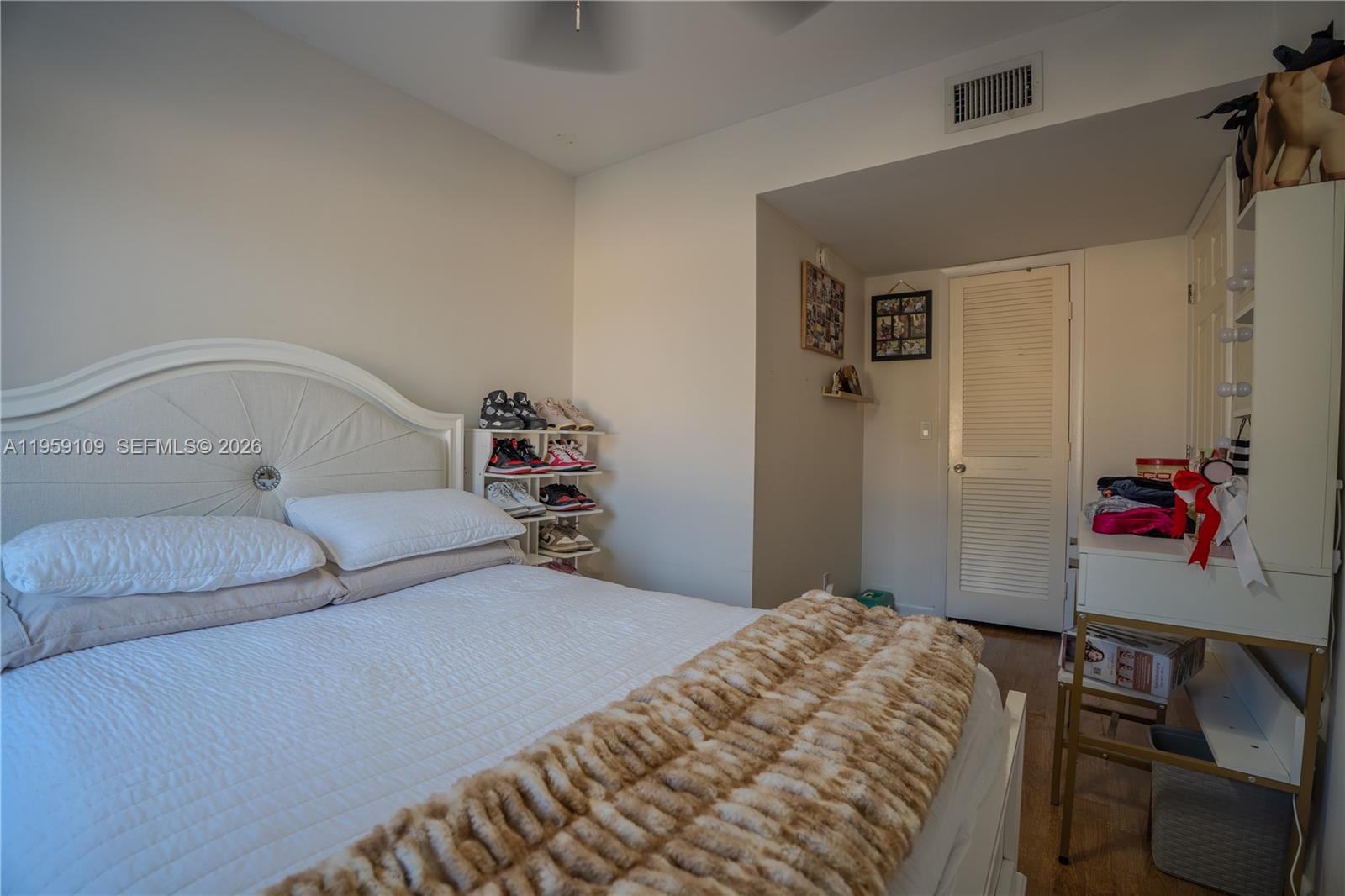 TOWNHOMES OF ORIOLE II - Residential
