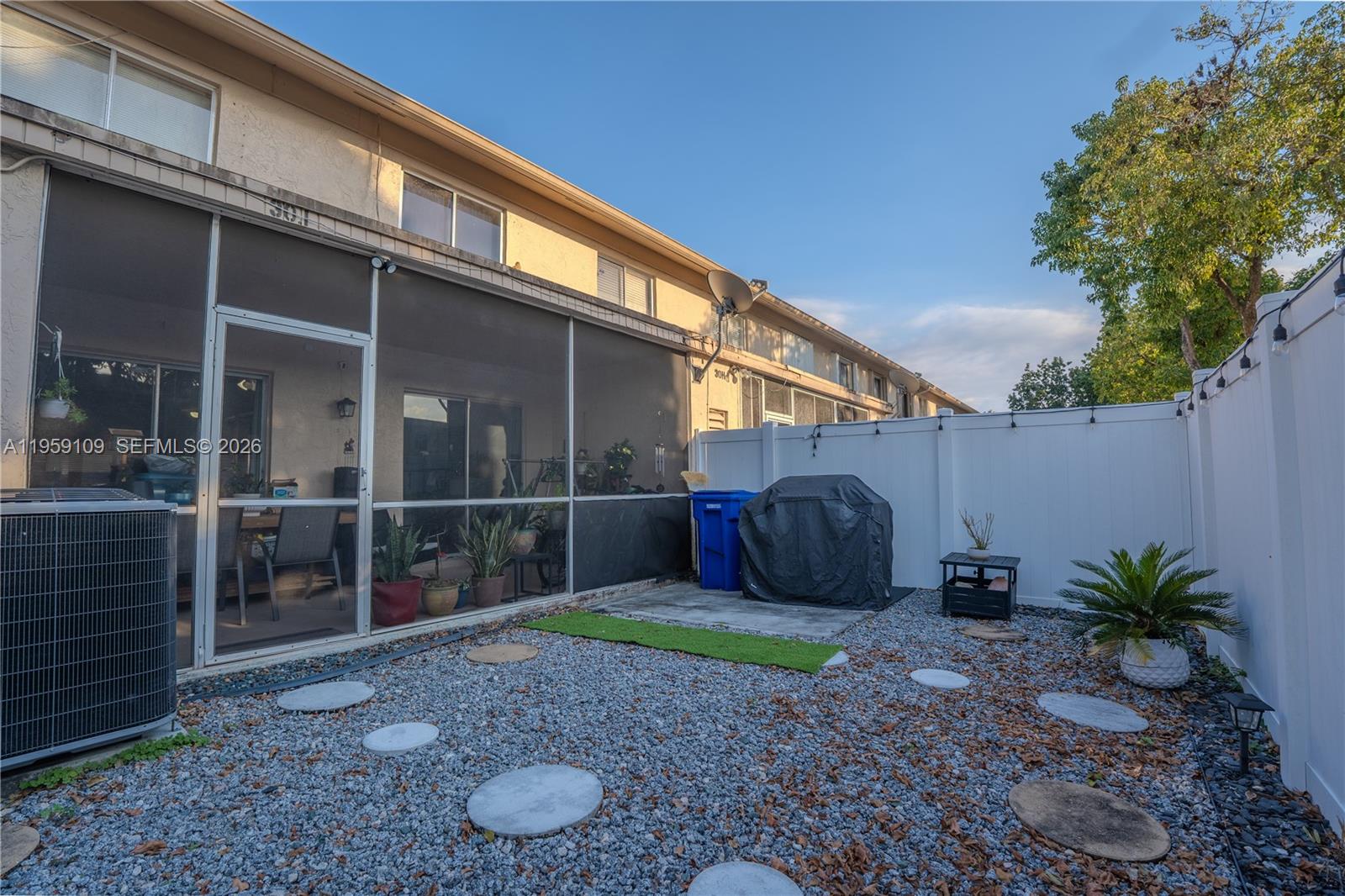 TOWNHOMES OF ORIOLE II - Residential