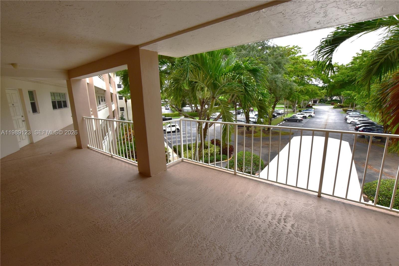 NO 70 PALM-AIRE COUNTRY C - Residential