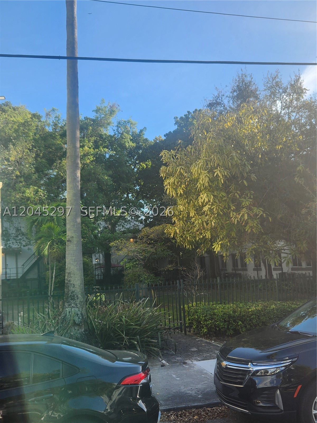 MIAMI NORTH - Land