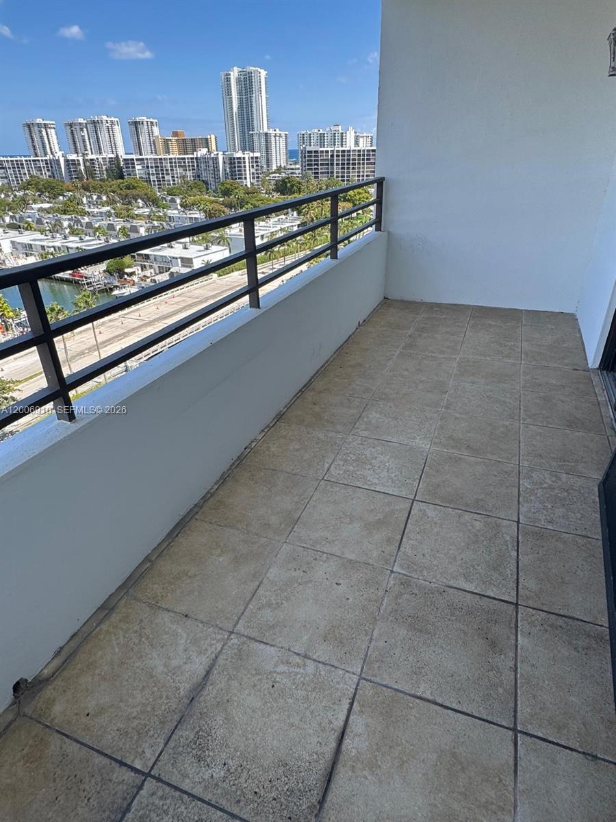 OLYMPUS CONDO PHASE - Residential