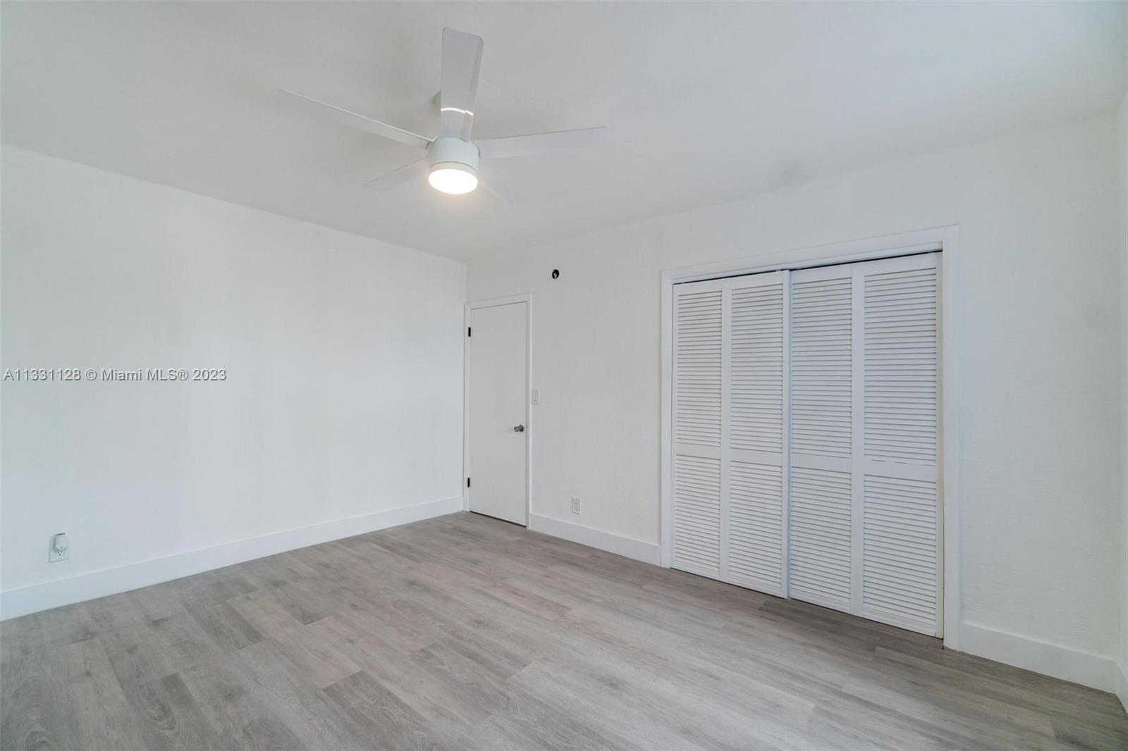 VILLA ELENA CONDO - Residential