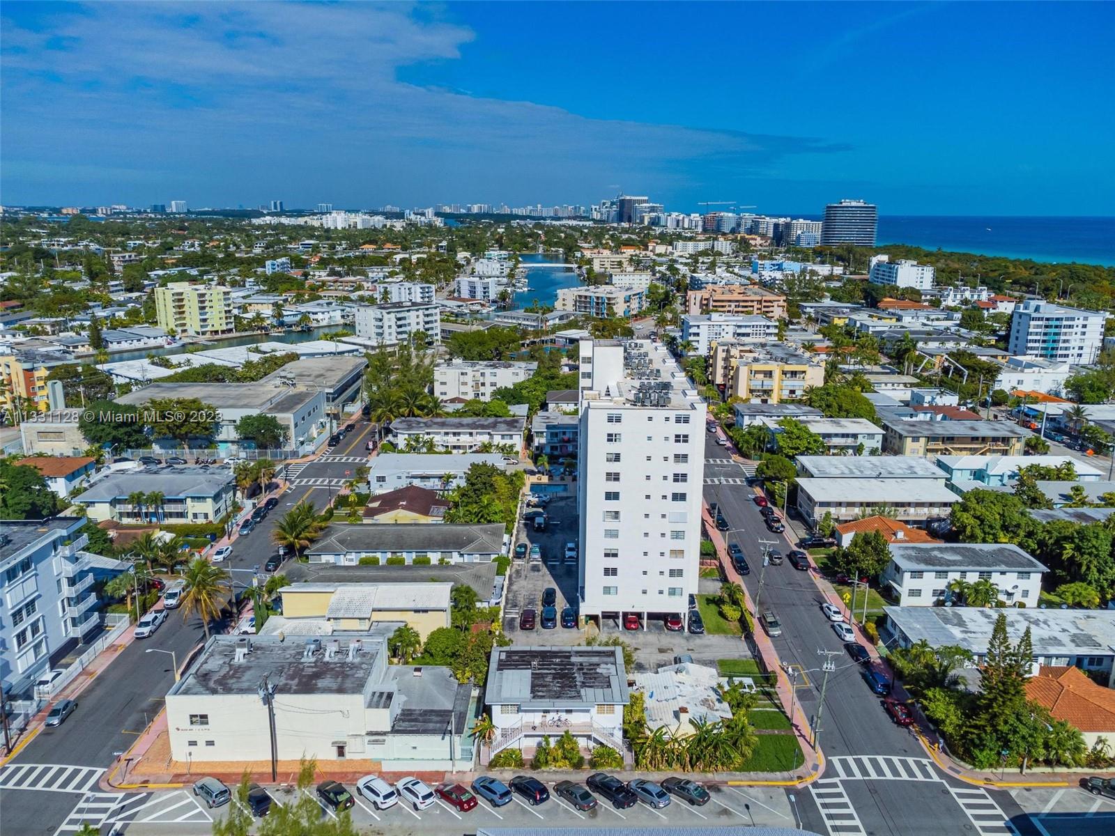 VILLA ELENA CONDO - Residential