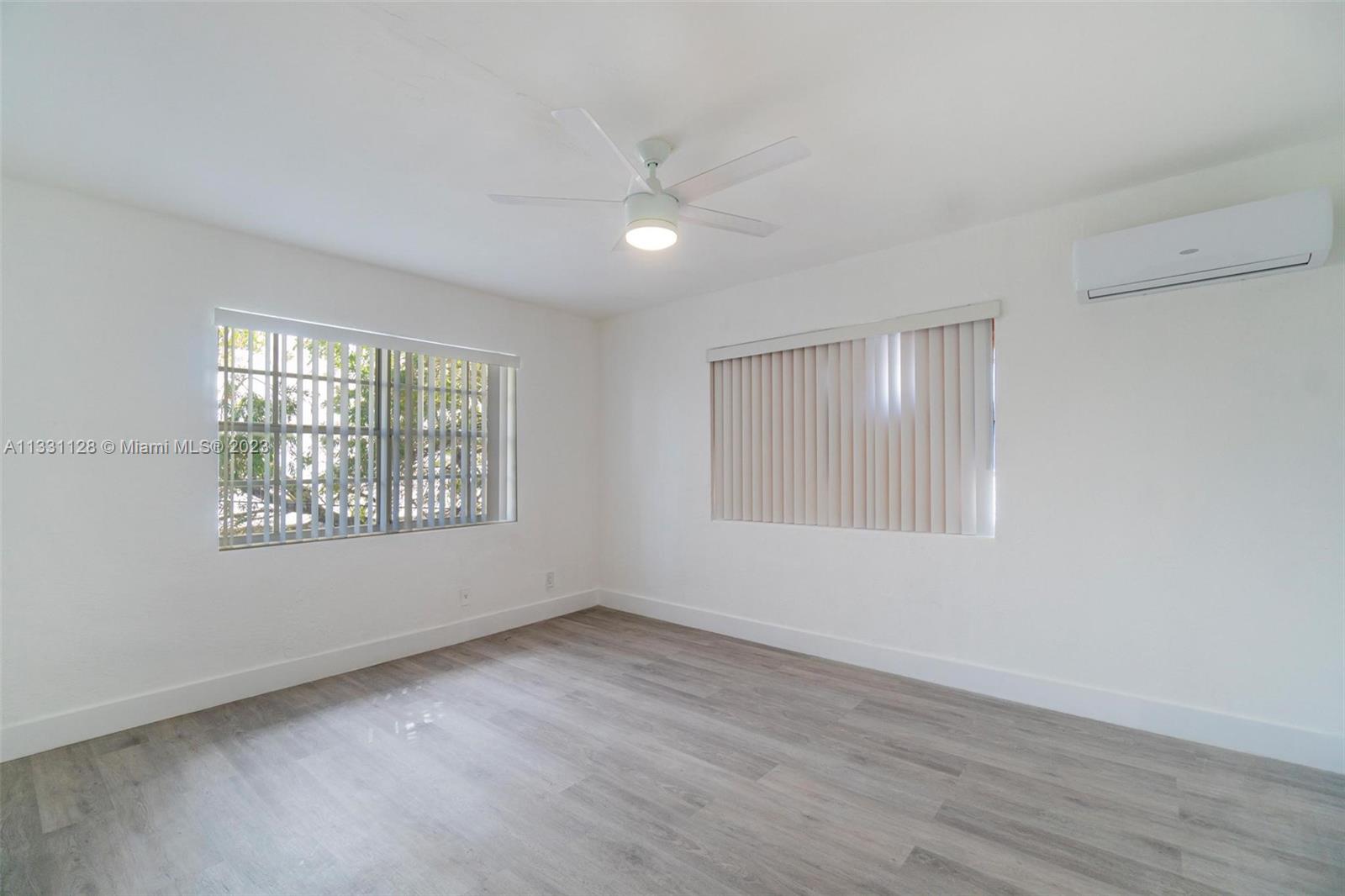 VILLA ELENA CONDO - Residential