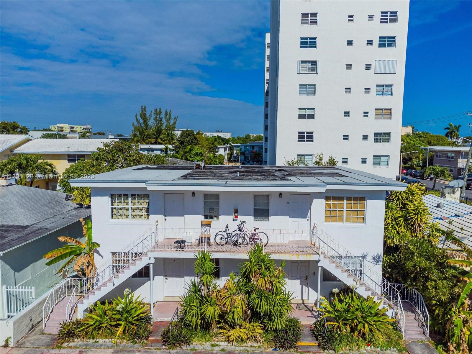 VILLA ELENA CONDO - Residential