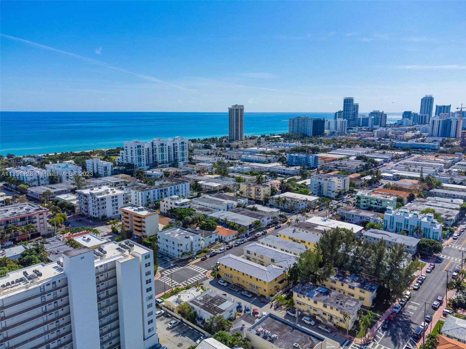 VILLA ELENA CONDO - Residential