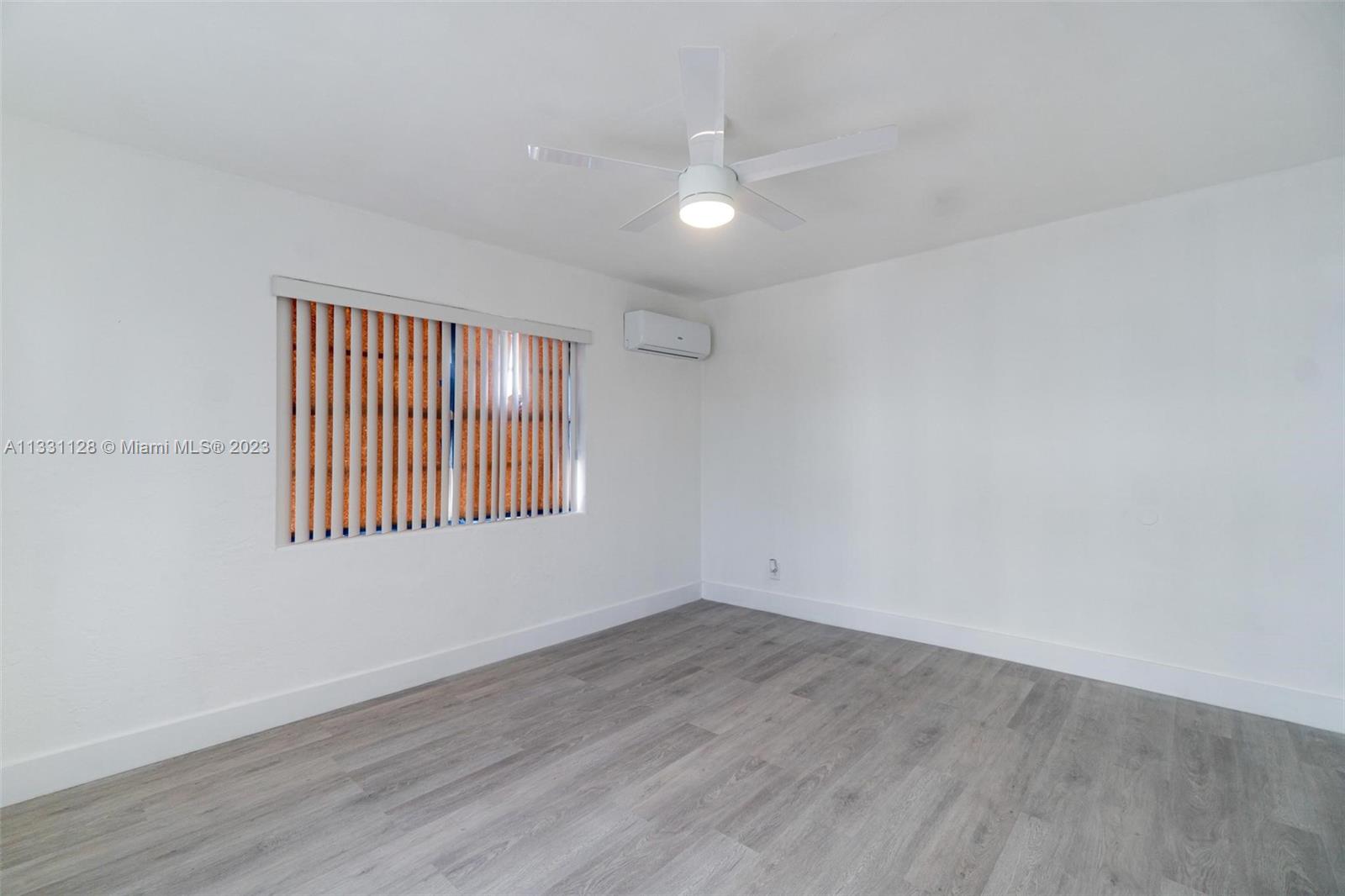 VILLA ELENA CONDO - Residential