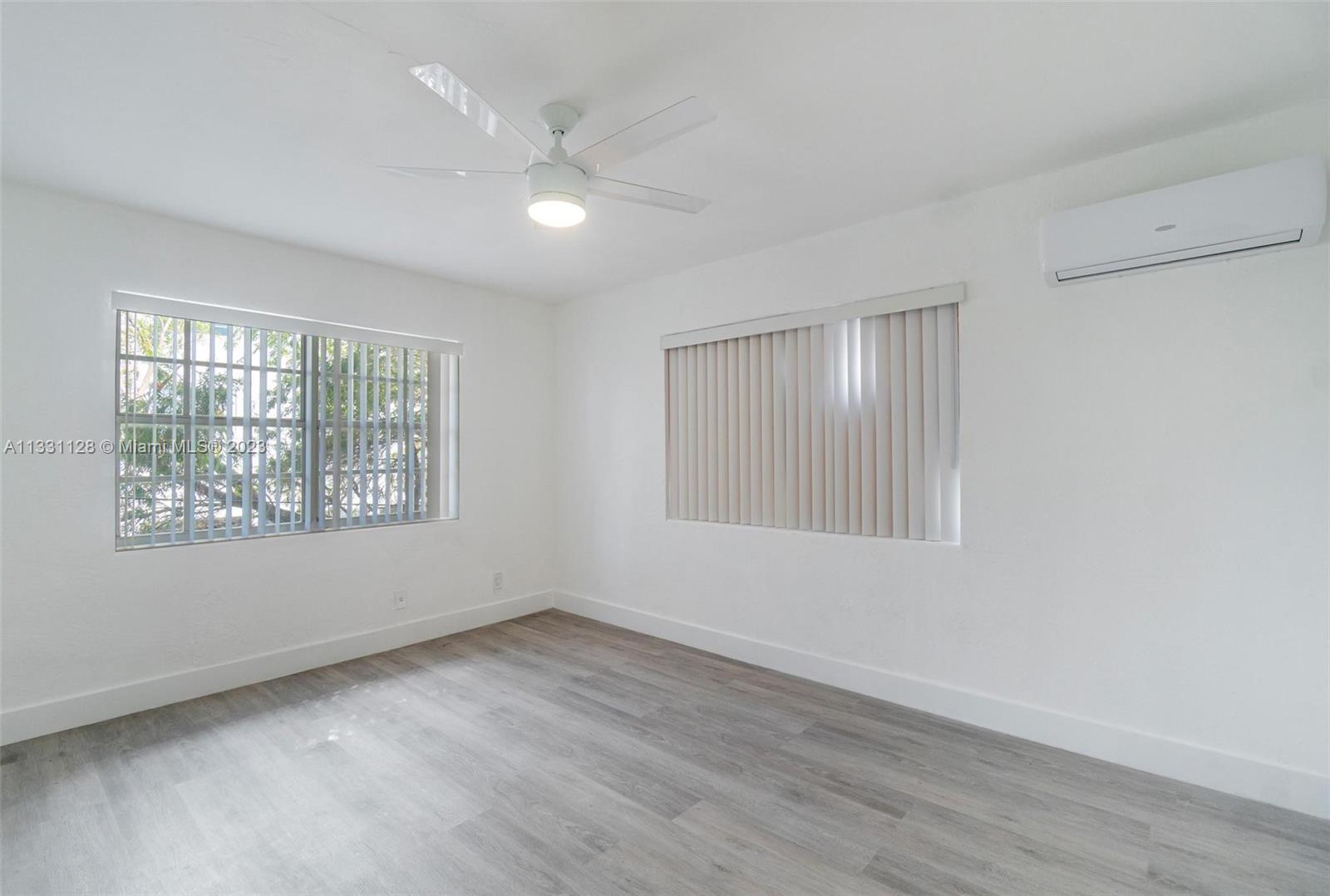 VILLA ELENA CONDO - Residential