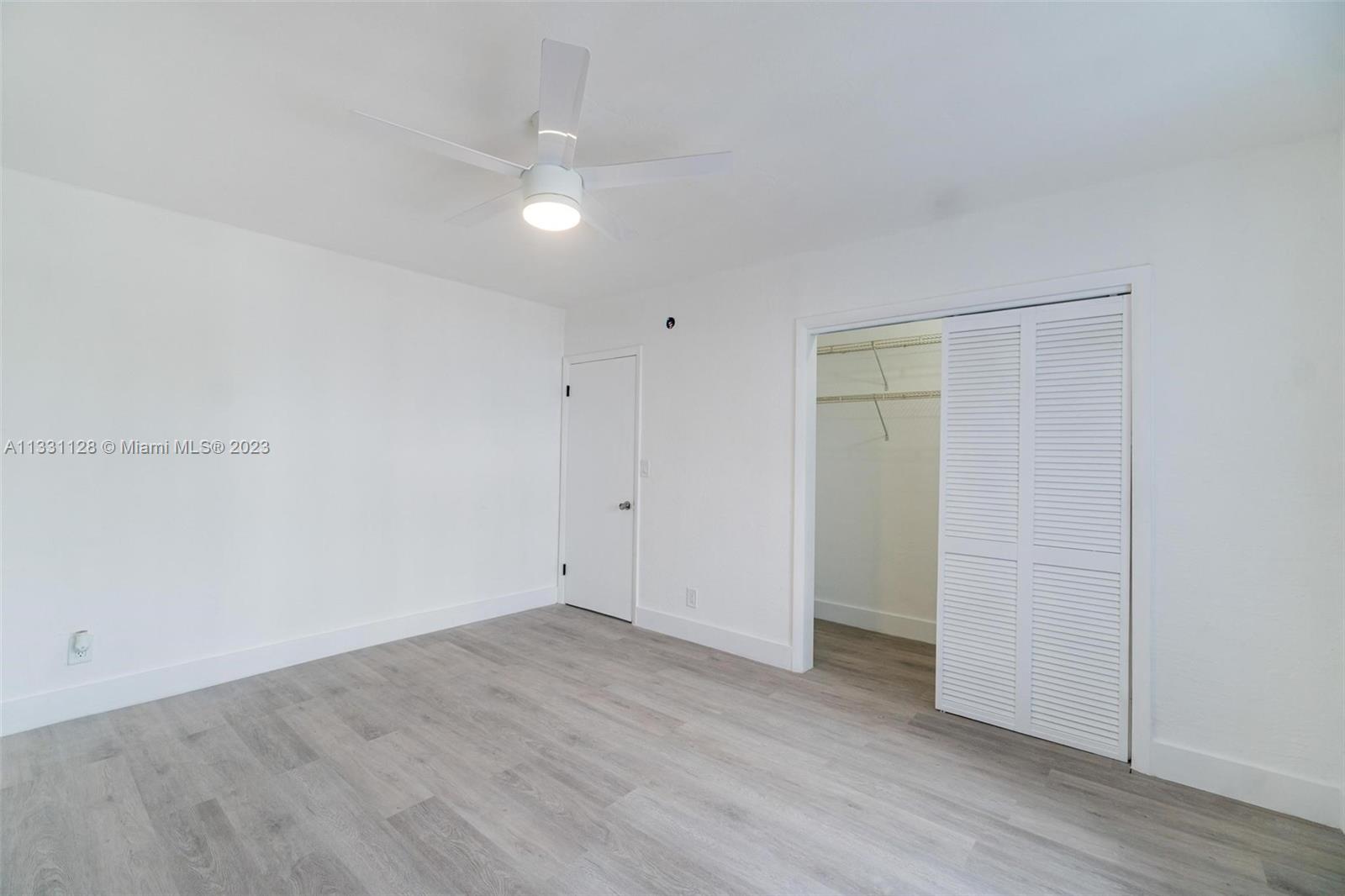VILLA ELENA CONDO - Residential