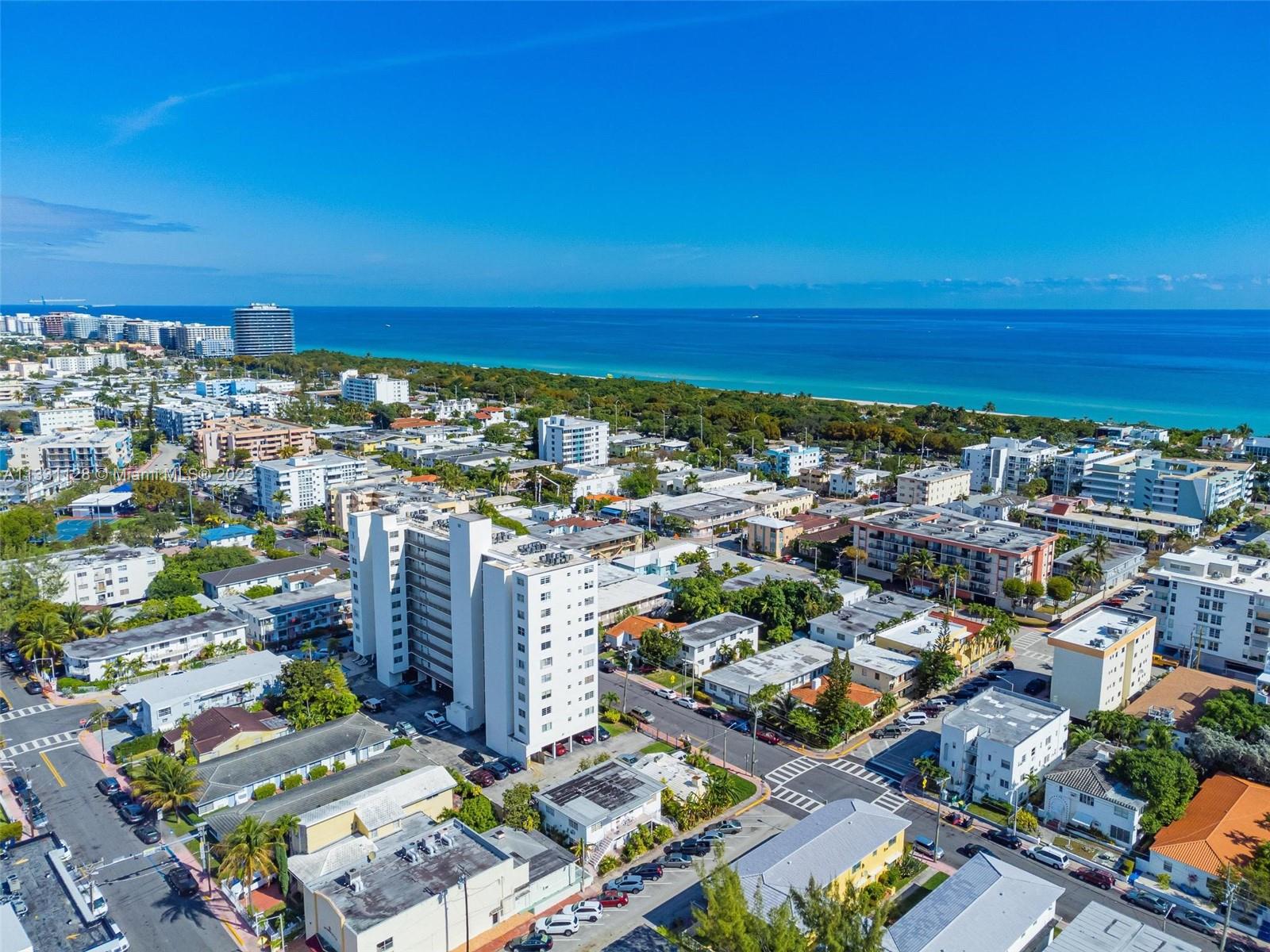 VILLA ELENA CONDO - Residential