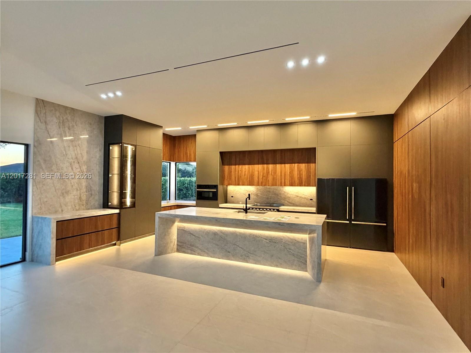 Top luxury state in one of the most desirable areas of South Miami, this luxury Single Family House in Christina States offers top quality, design and luxurious finishes in a modern layout with high ceilings, open spaces and this exclusive area of Miami bring you a large lot with over 17500 sq ft. New Spa and large pool with lots of entertainment areas is offered in a house that was finished for the most demanding user. See pictures for more detail. Owner Agent.