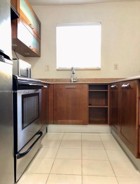 MOONRAKER CONDO - Residential Lease