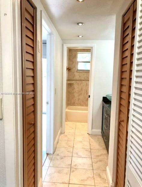 MOONRAKER CONDO - Residential Lease