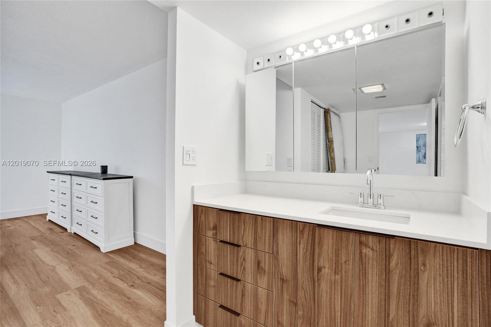 CORONADO CONDO- TOWER III - Residential