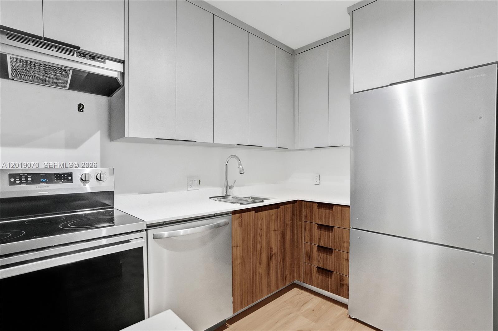 CORONADO CONDO- TOWER III - Residential