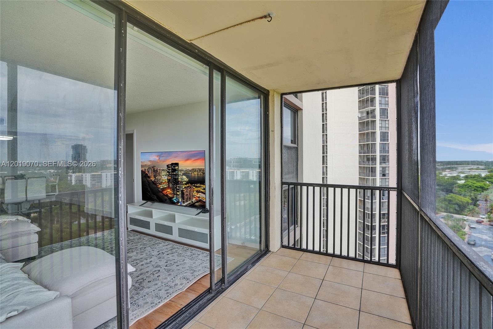 CORONADO CONDO- TOWER III - Residential
