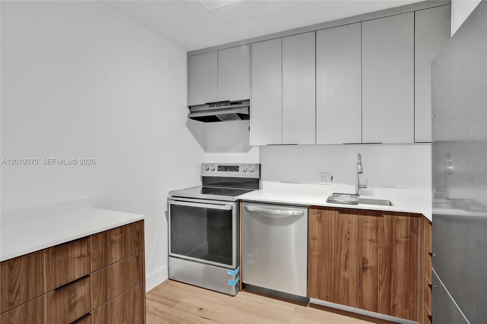 CORONADO CONDO- TOWER III - Residential
