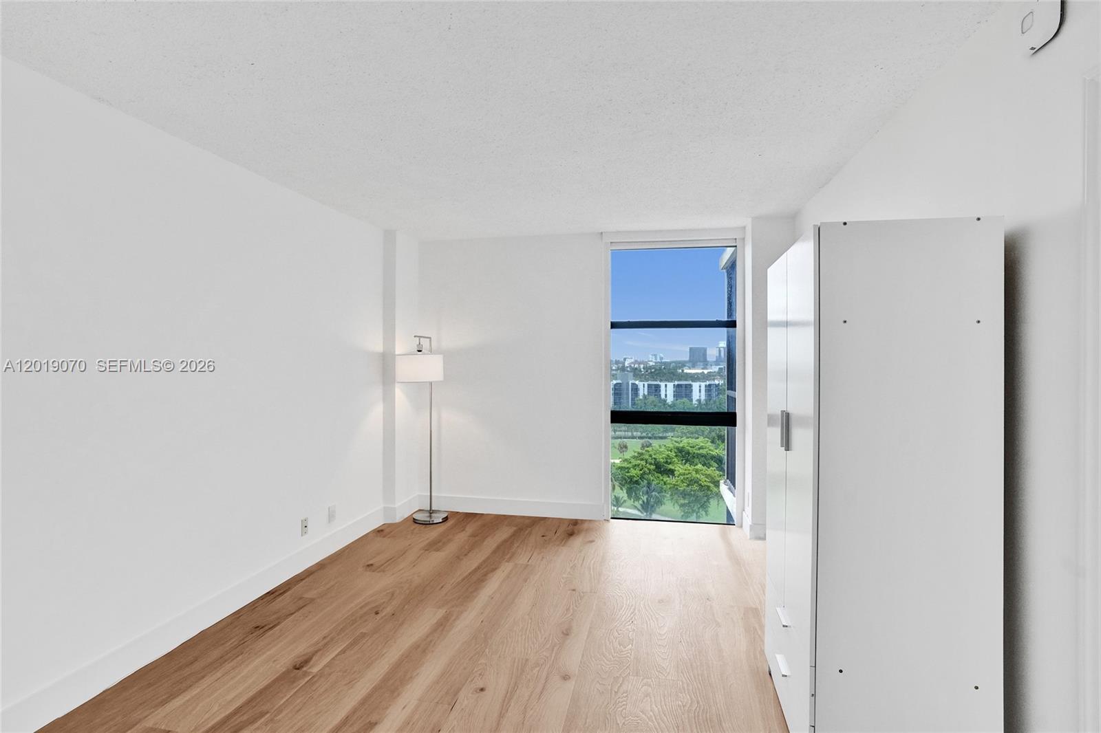 CORONADO CONDO- TOWER III - Residential