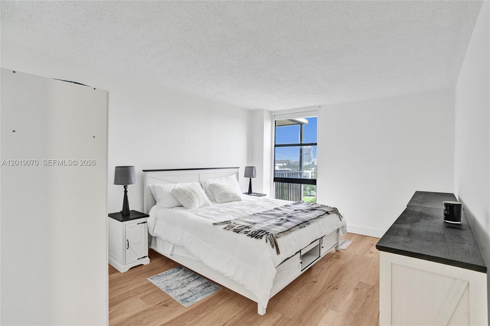 CORONADO CONDO- TOWER III - Residential
