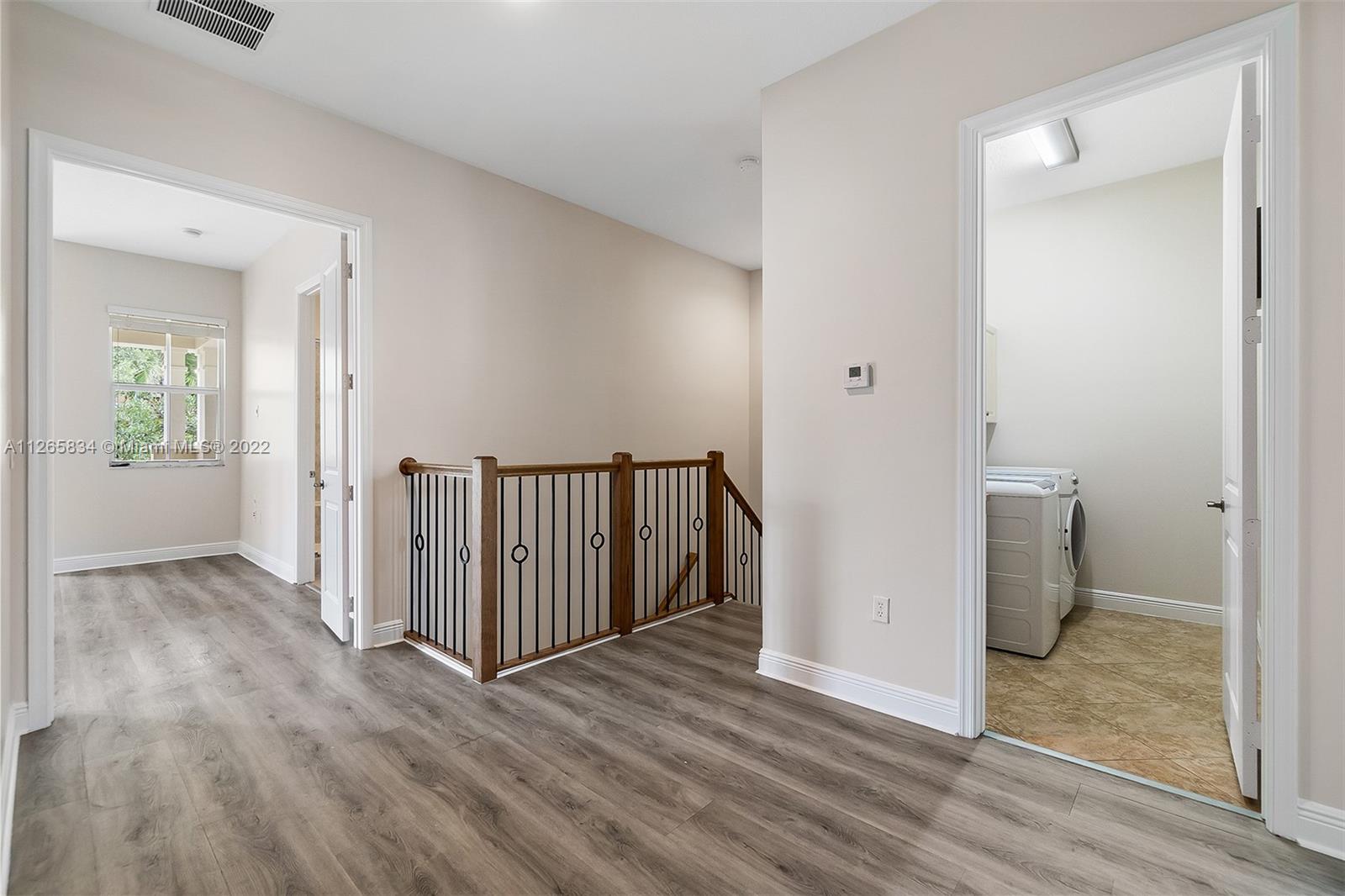 SAWGRASS LAKES - Residential Lease