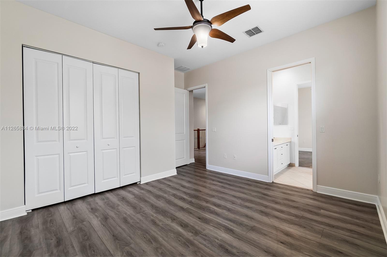 SAWGRASS LAKES - Residential Lease