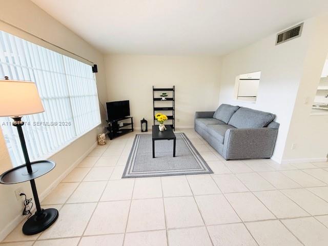 LAUDERDALE OAKS CONDO I - Residential