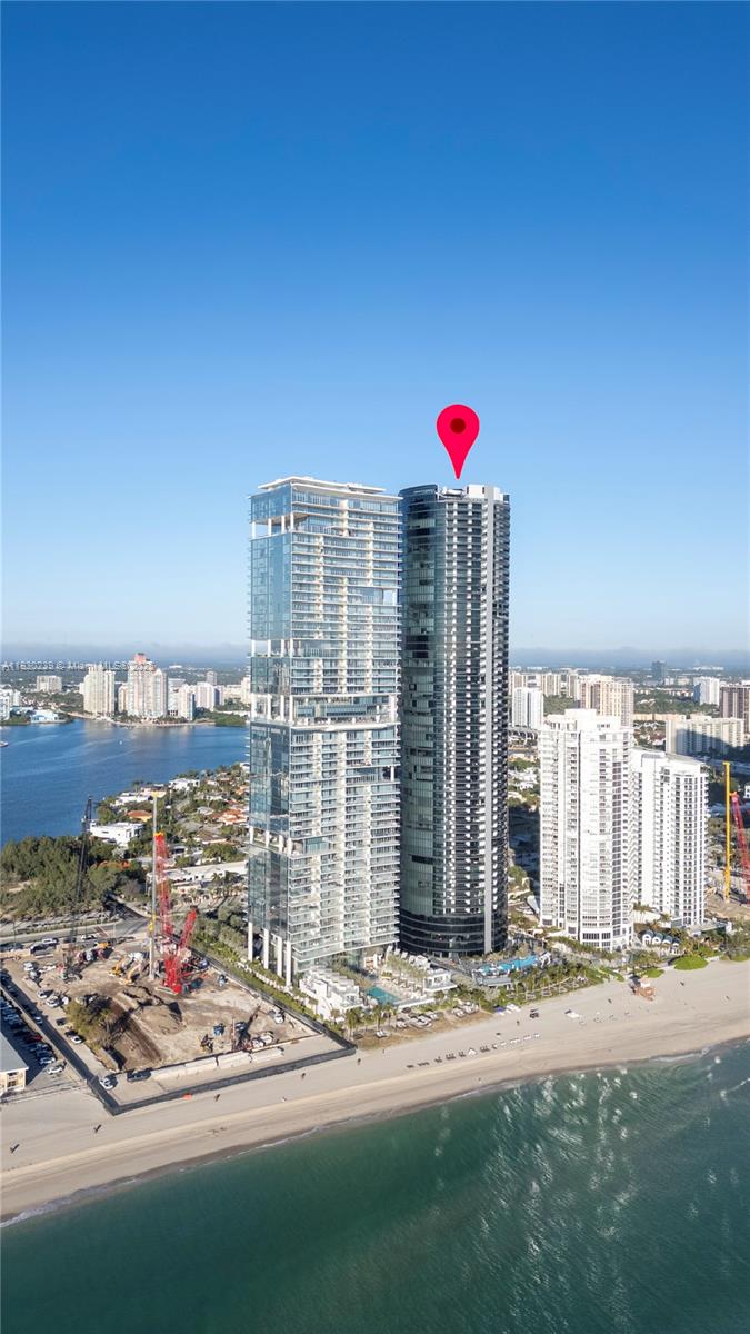 18555 COLLINS AVENUE COND - Residential