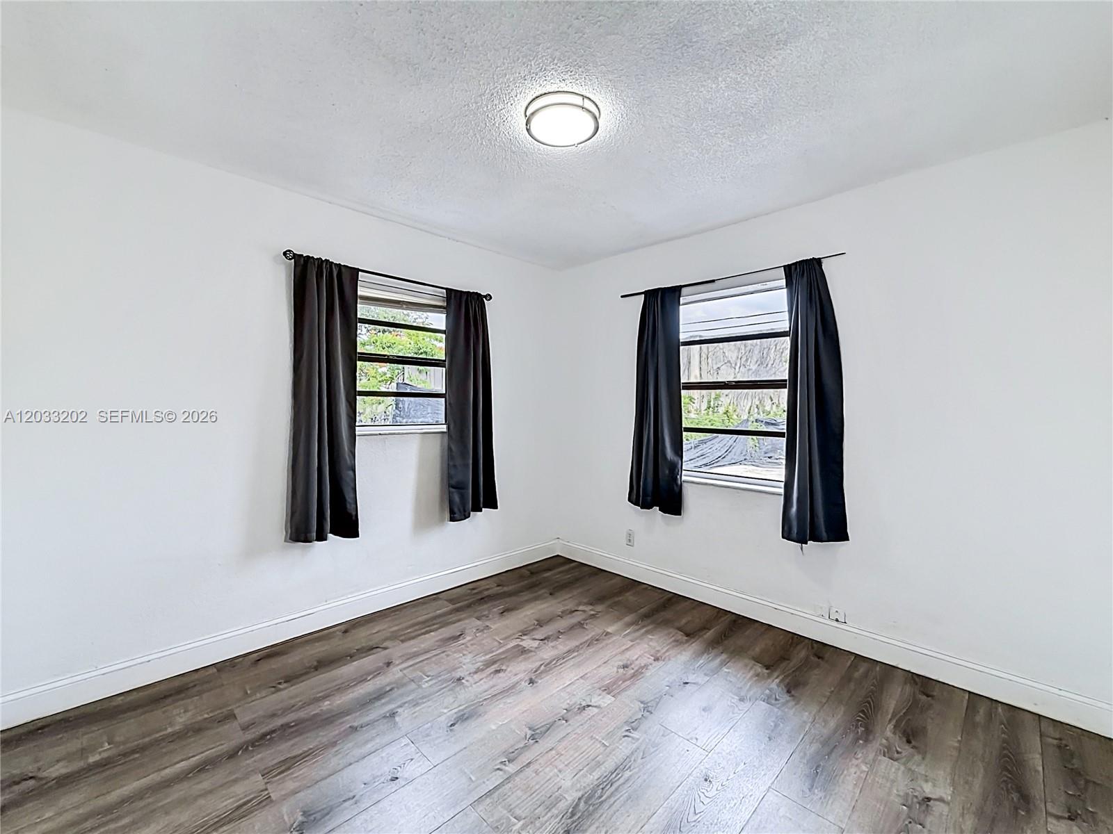 REV PLAT OF LAUDERDALE MA - Residential