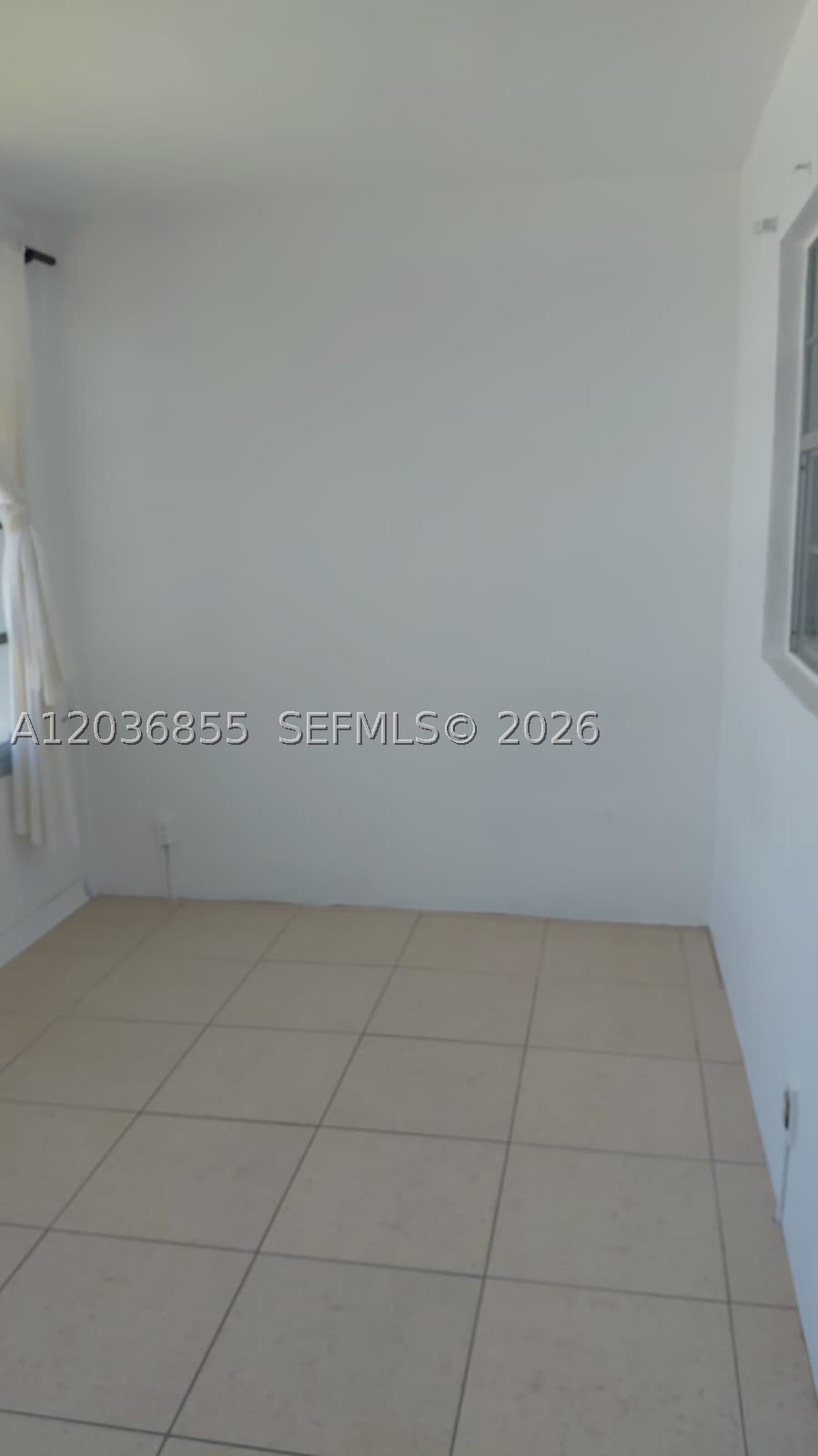 ORIOLE GOLF & TENNIS CLUB - Residential Lease