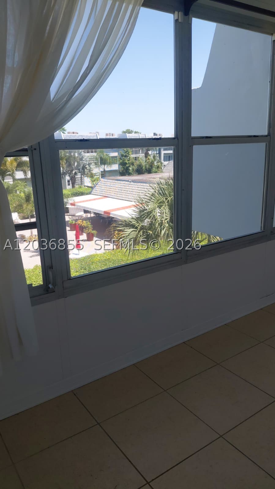 ORIOLE GOLF & TENNIS CLUB - Residential Lease