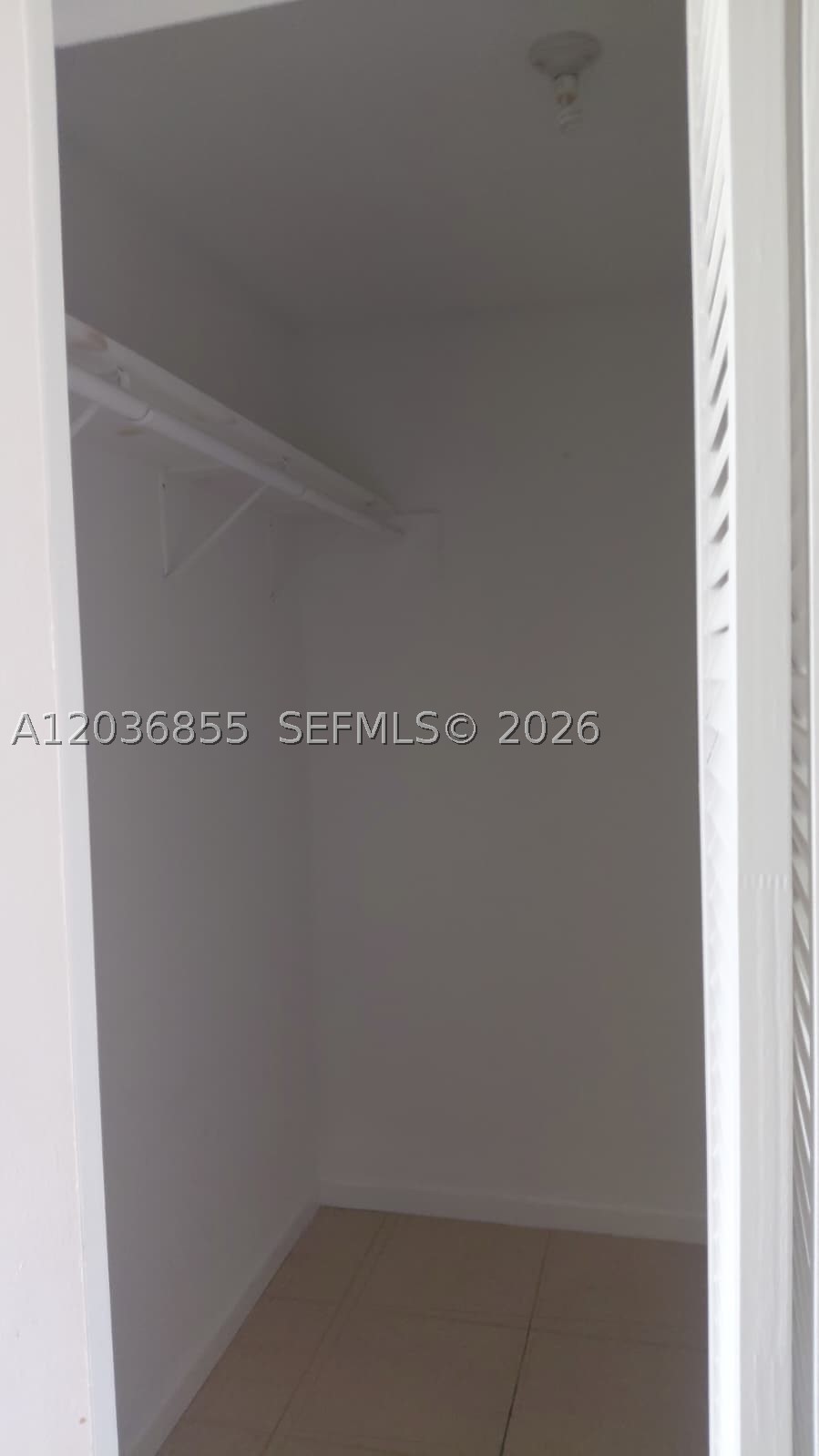 ORIOLE GOLF & TENNIS CLUB - Residential Lease