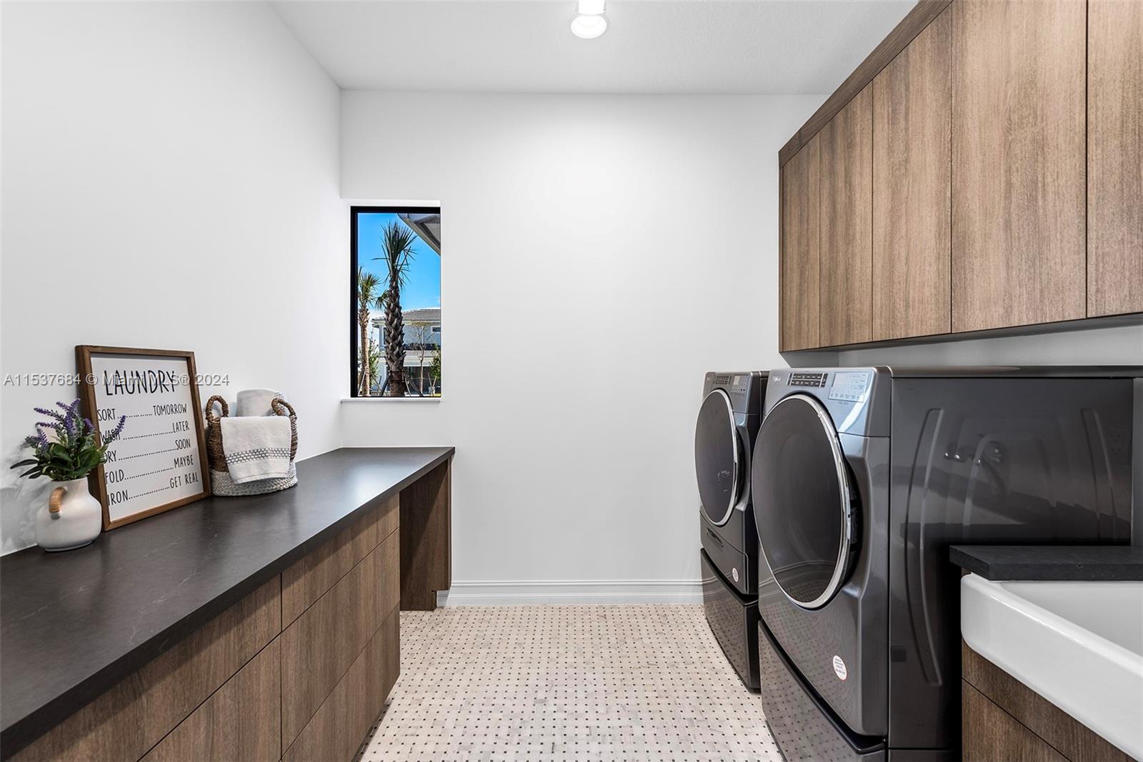 MILLCREEK RANCHES - Residential