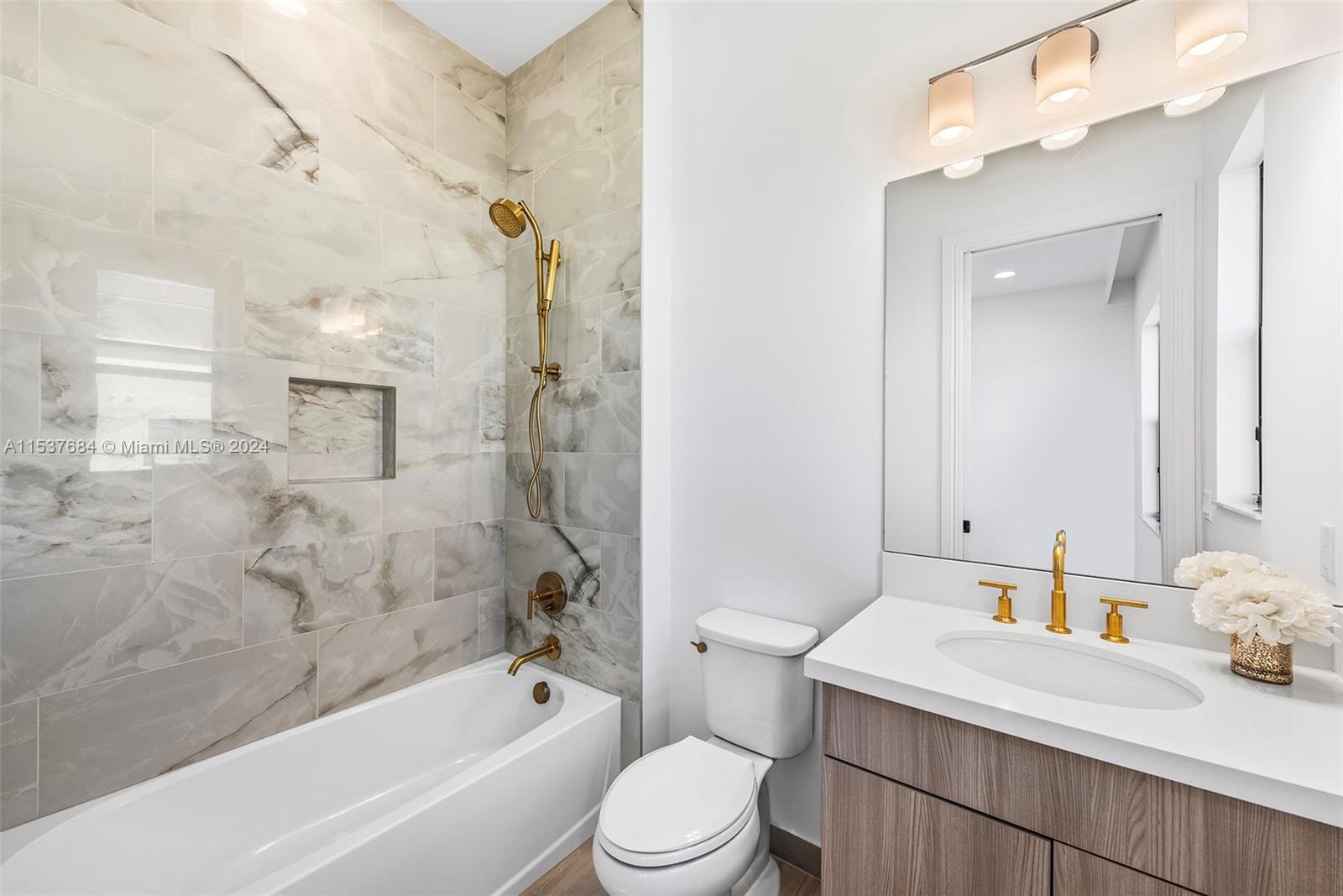 MILLCREEK RANCHES - Residential