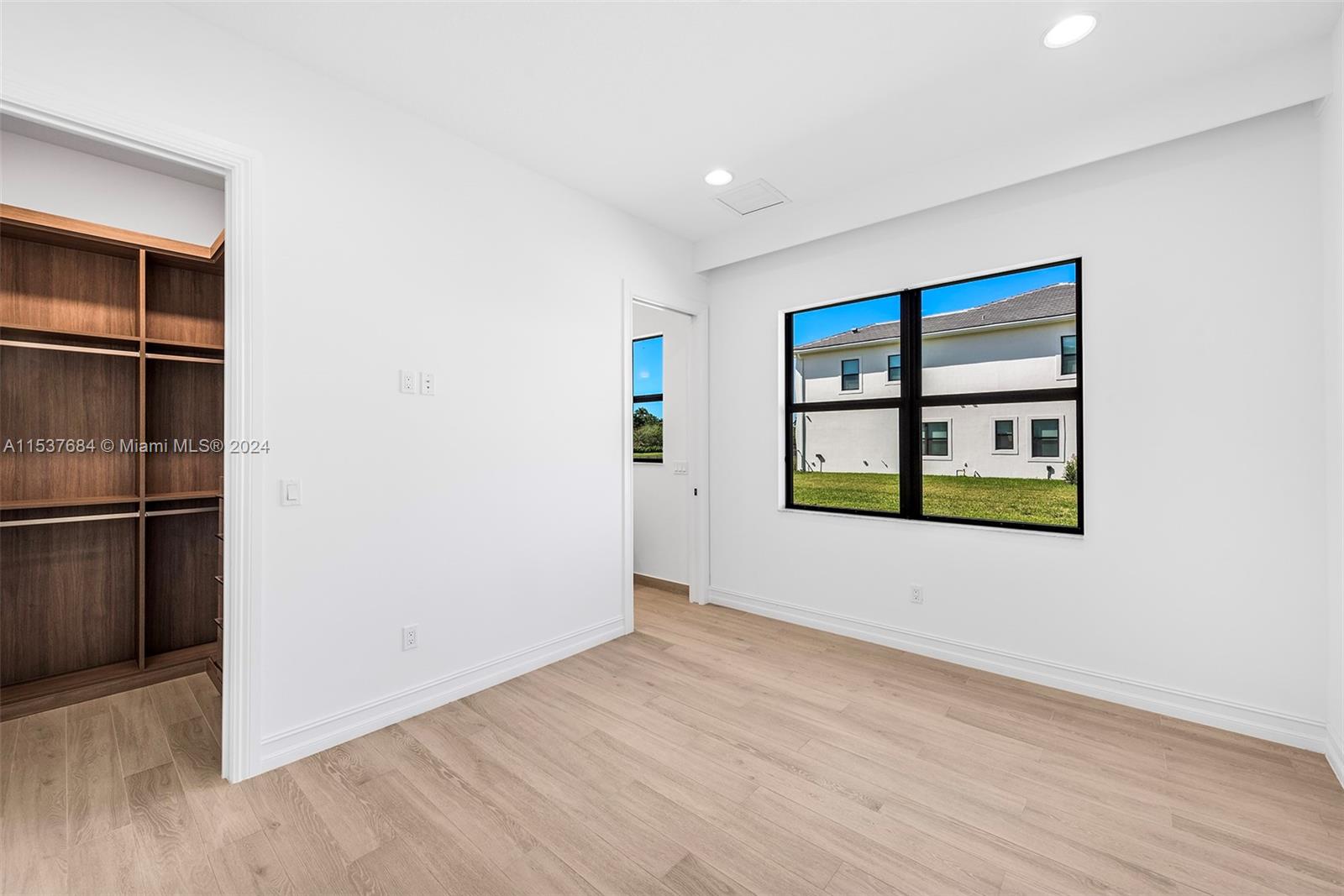 MILLCREEK RANCHES - Residential