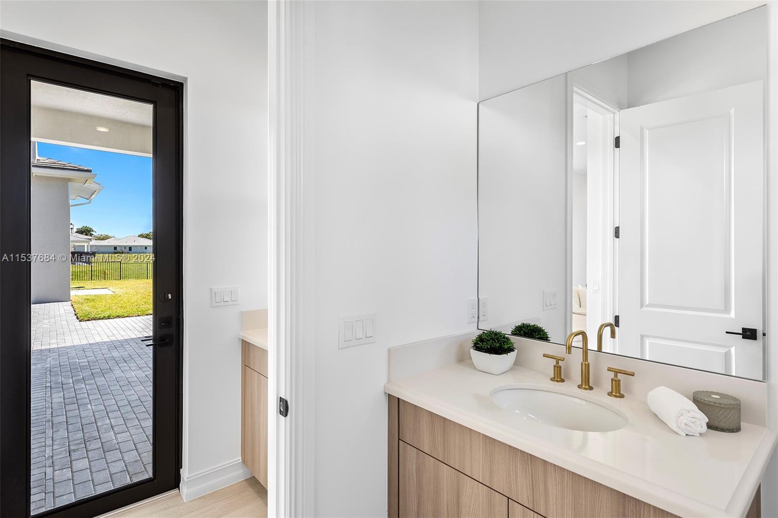 MILLCREEK RANCHES - Residential