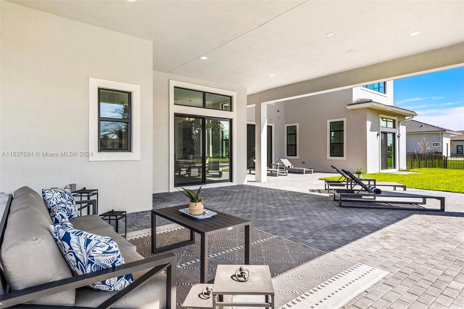 MILLCREEK RANCHES - Residential