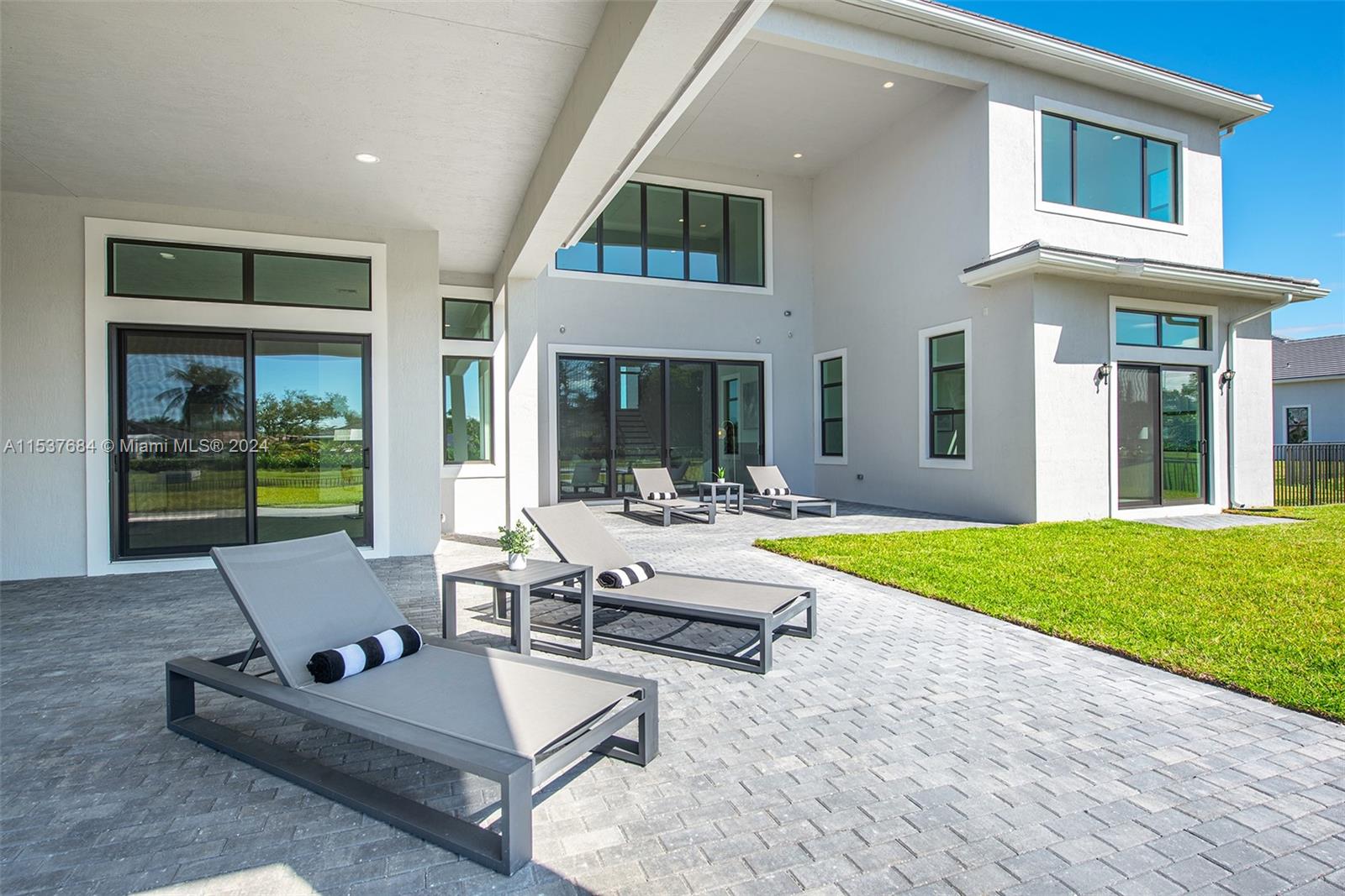 MILLCREEK RANCHES - Residential
