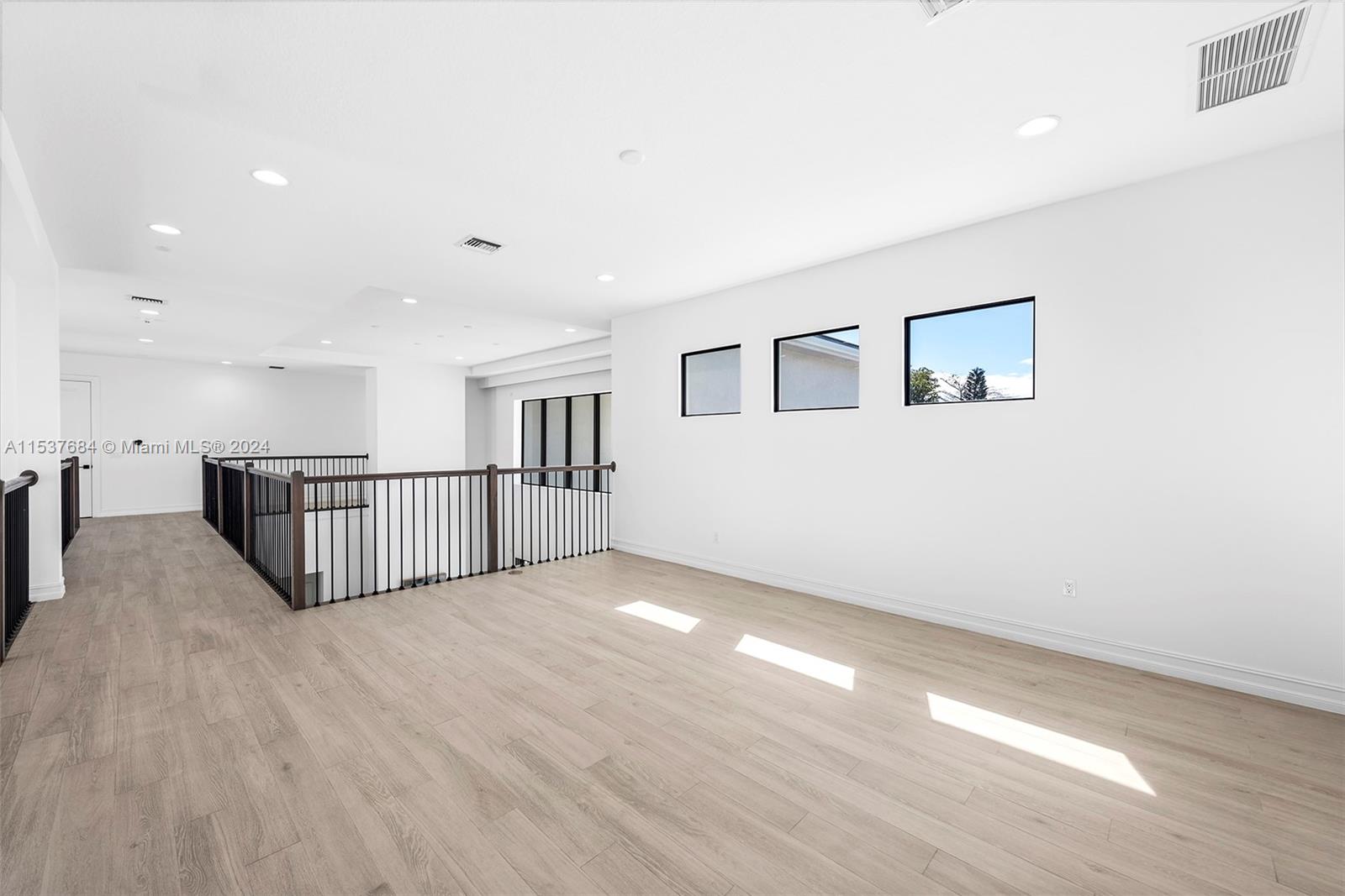 MILLCREEK RANCHES - Residential