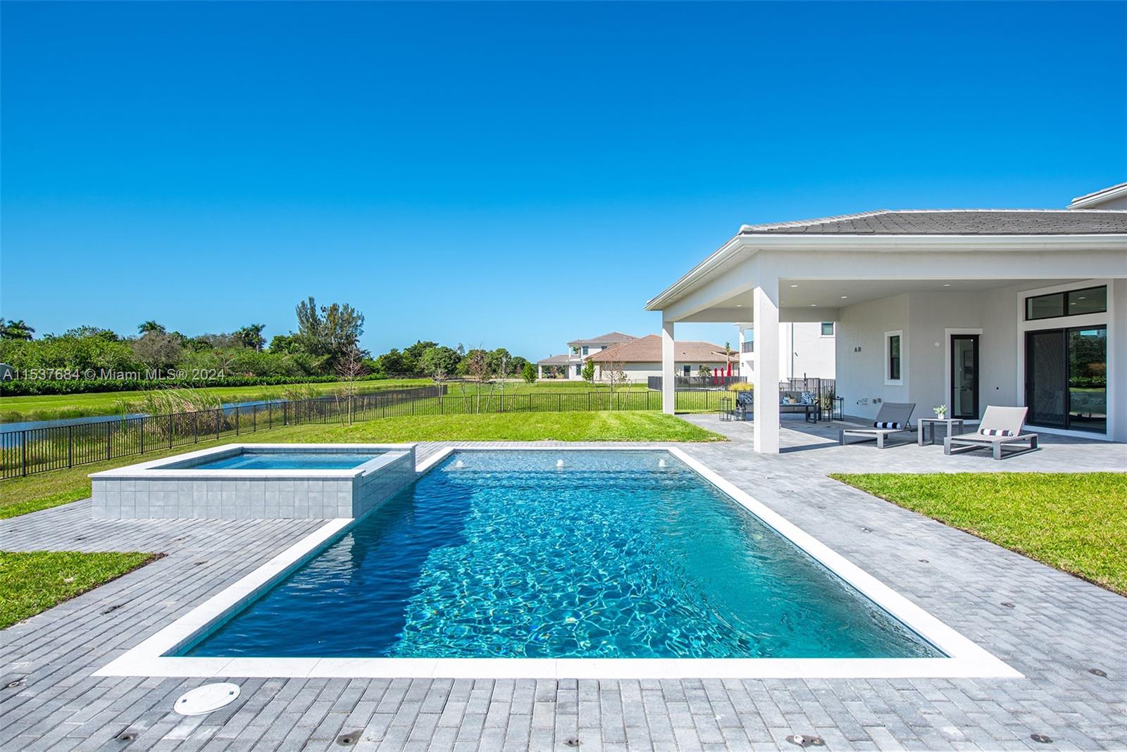 MILLCREEK RANCHES - Residential