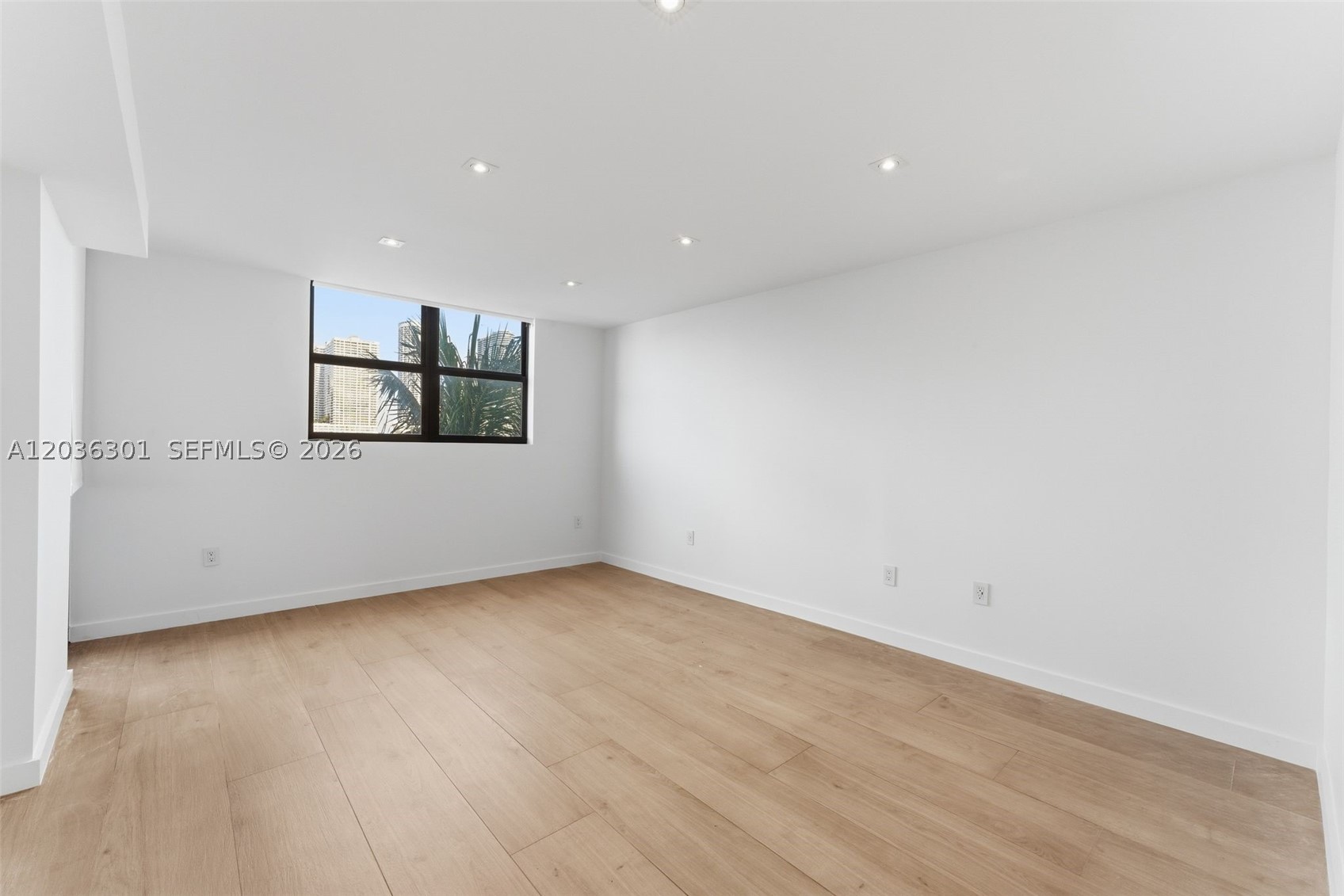 VENETIAN ISLE CONDO - Residential Lease