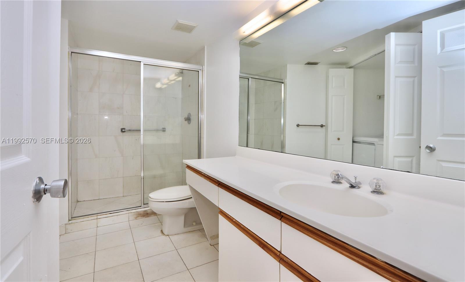 MYSTIC POINTE TOWER 400 C - Residential