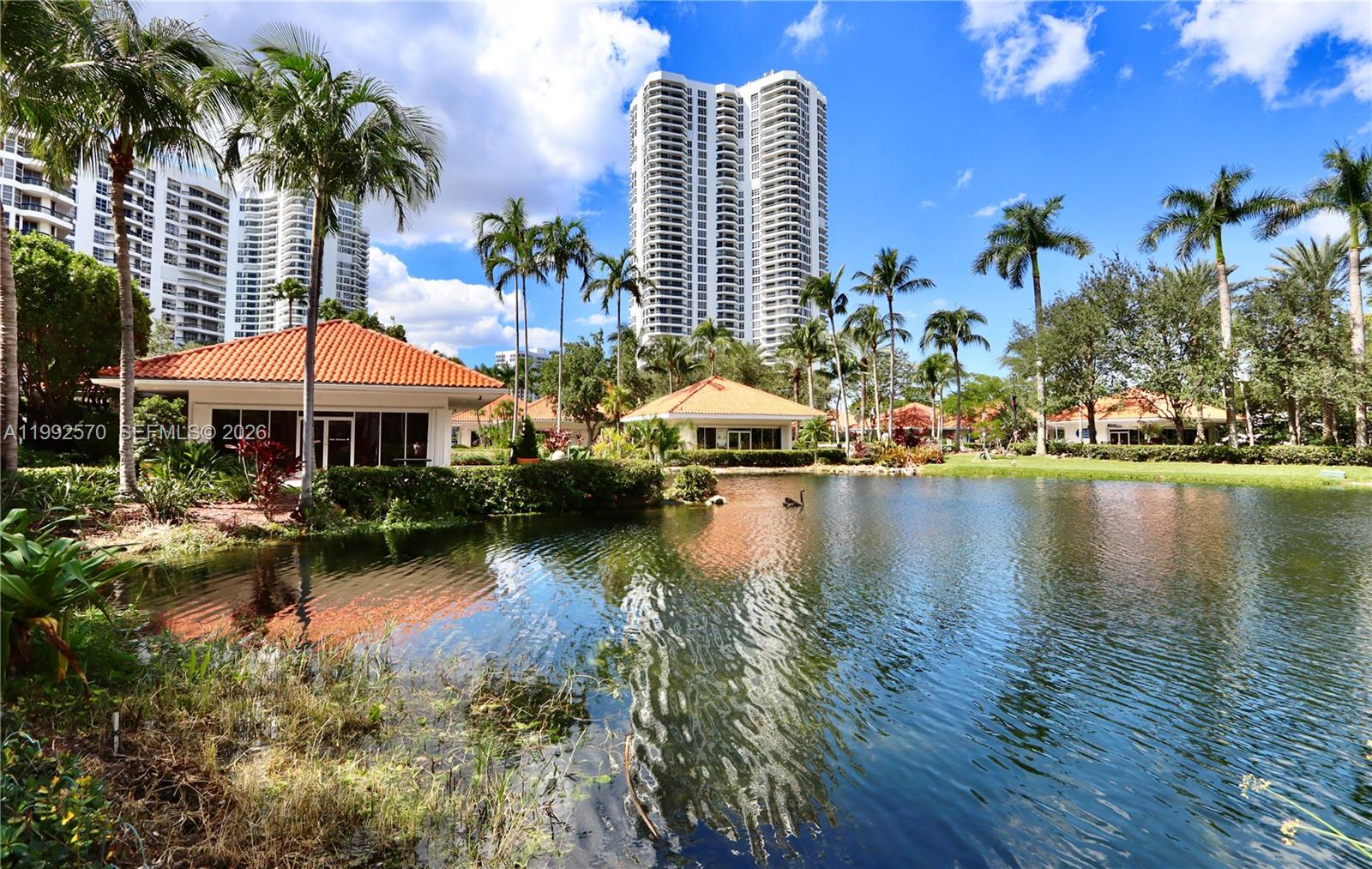 MYSTIC POINTE TOWER 400 C - Residential
