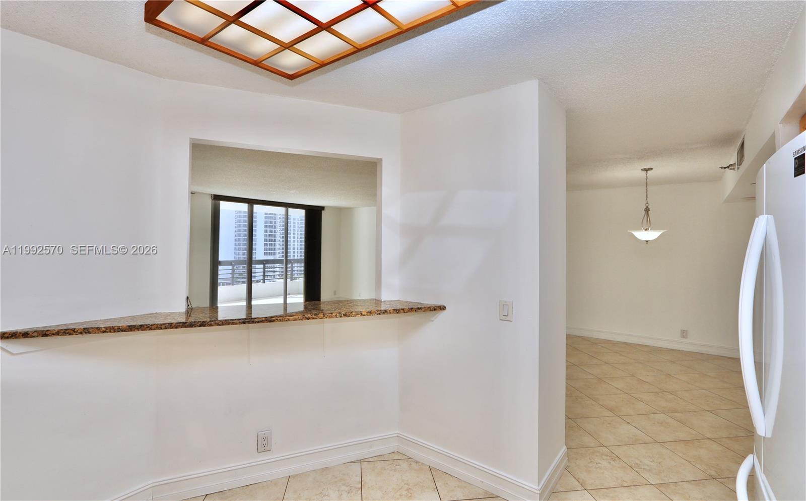 MYSTIC POINTE TOWER 400 C - Residential