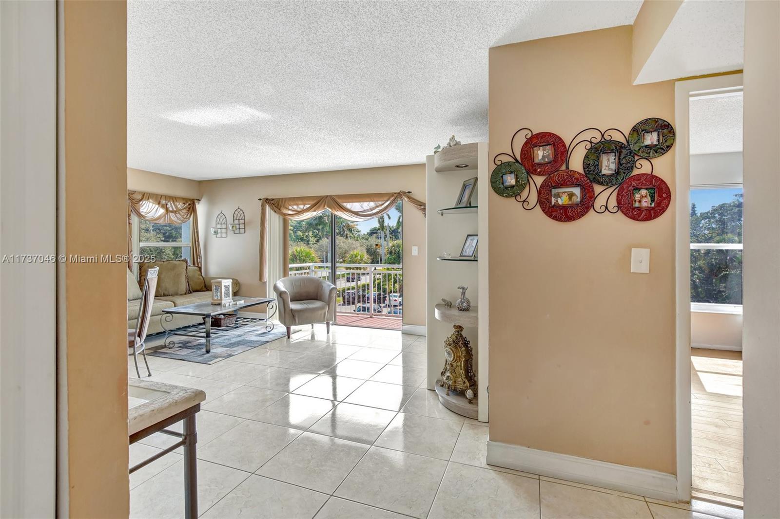 NEWPORT CONDO - Residential