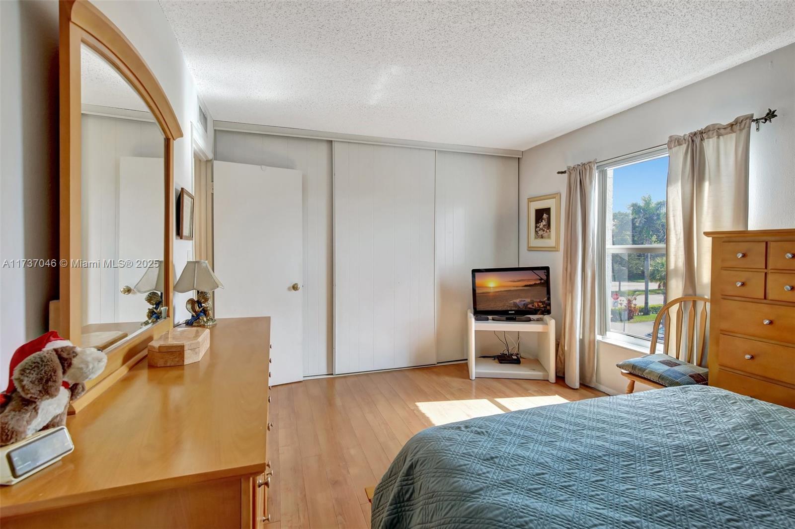 NEWPORT CONDO - Residential