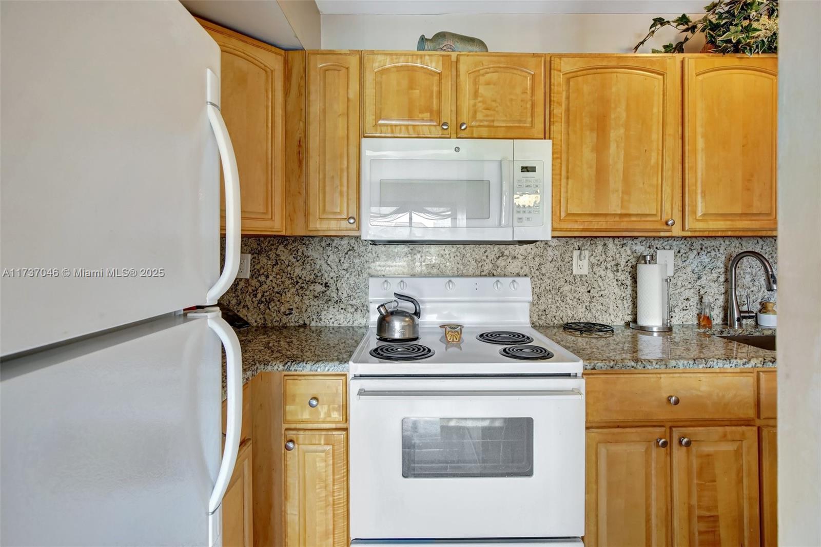 NEWPORT CONDO - Residential