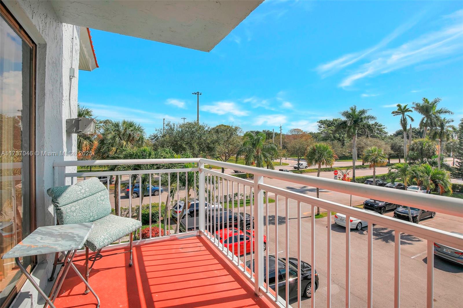 NEWPORT CONDO - Residential